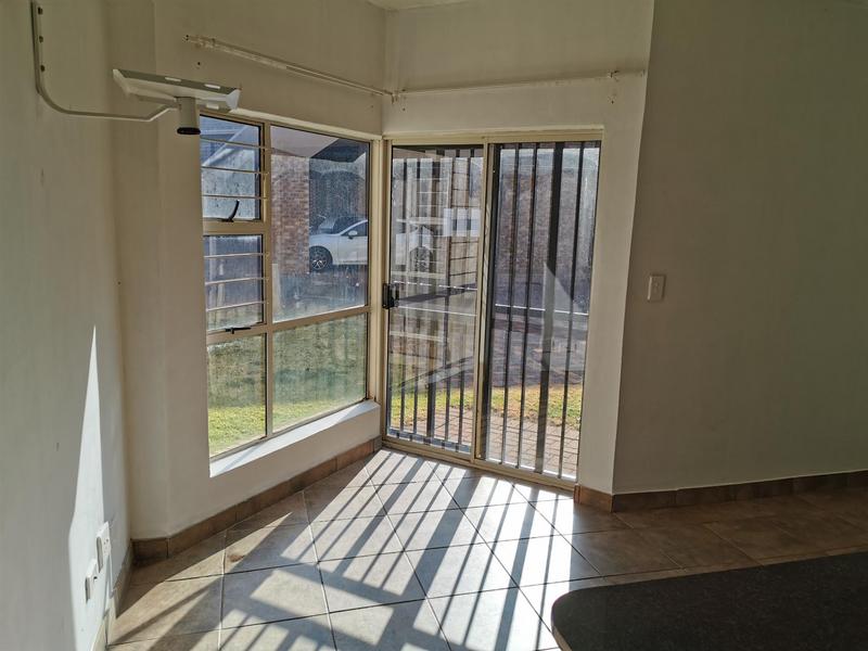 To Let 1 Bedroom Property for Rent in Dassie Rand North West